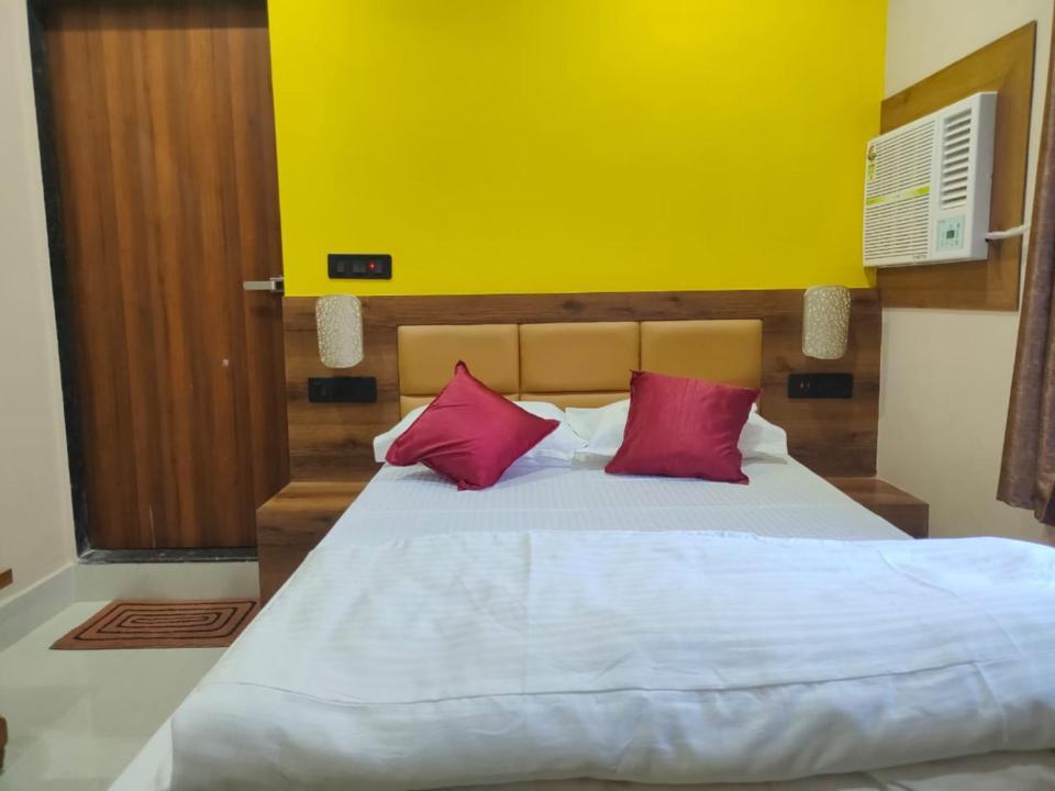 Hotel Vaishnavi Near Baba Dham Temple Deoghar Ngoại thất bức ảnh